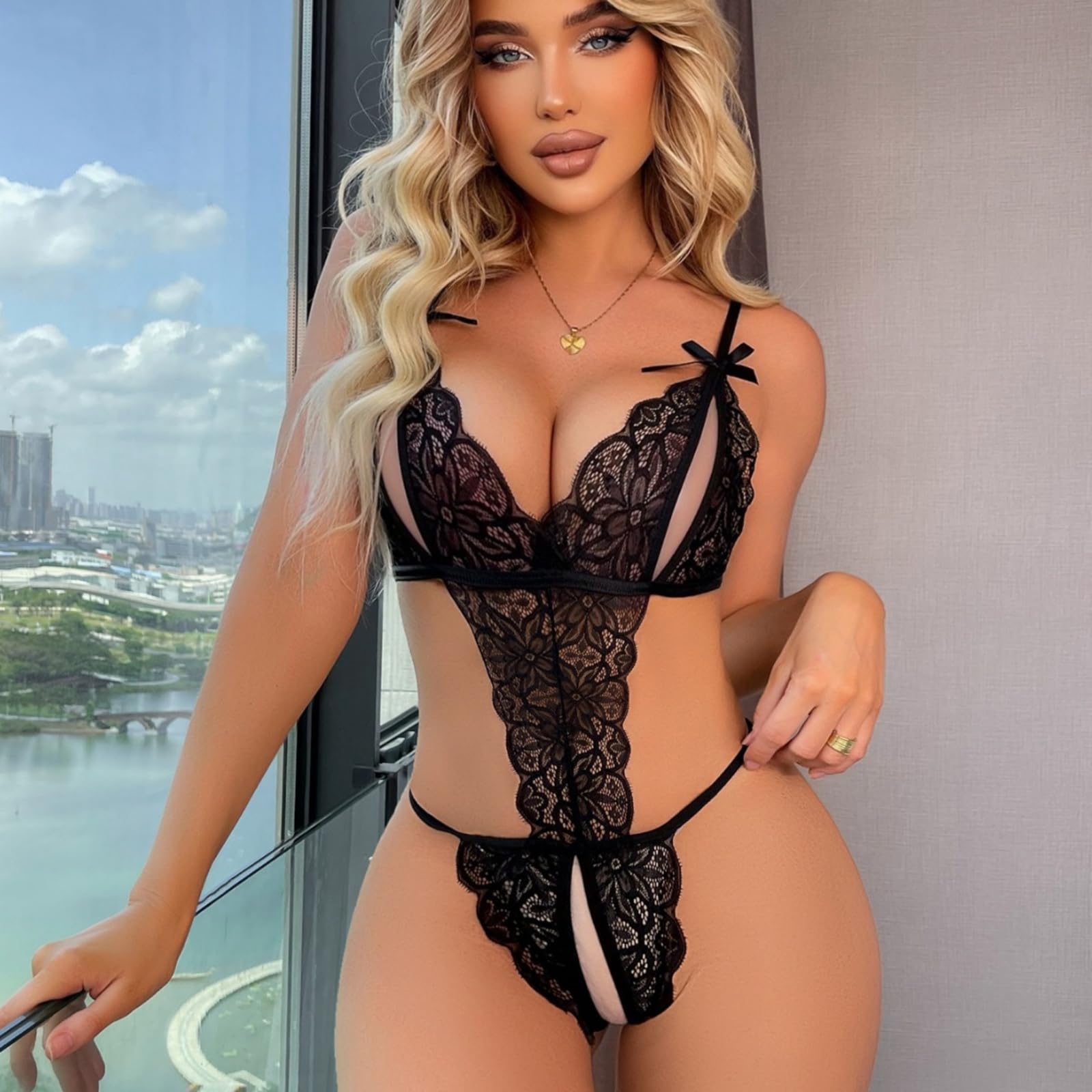 Lingerie sexy pour femme - Tenue coquine en dentelle - Body en V profond - Mini nuisette creuse une pièce